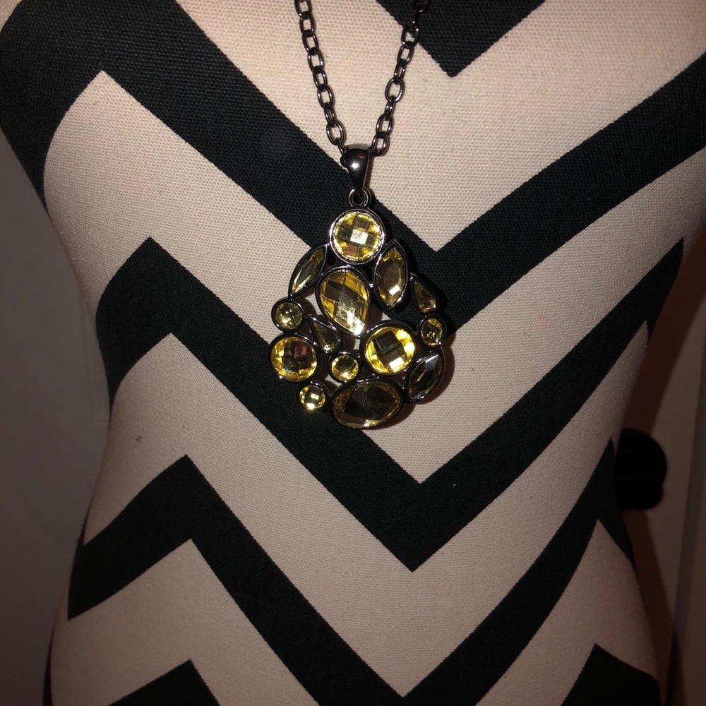 Necklace Set - Picture 6 of 9